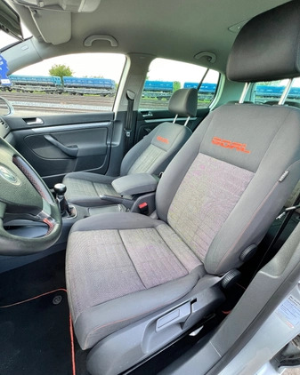 Volkswagen Golf cena 13300 przebieg: 306000, rok produkcji 2006 z Łosice małe 154